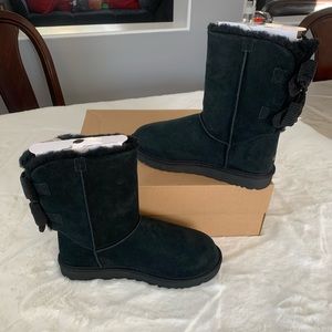 UGG BAILEY CORDUROY BOW SUEDE BOOT